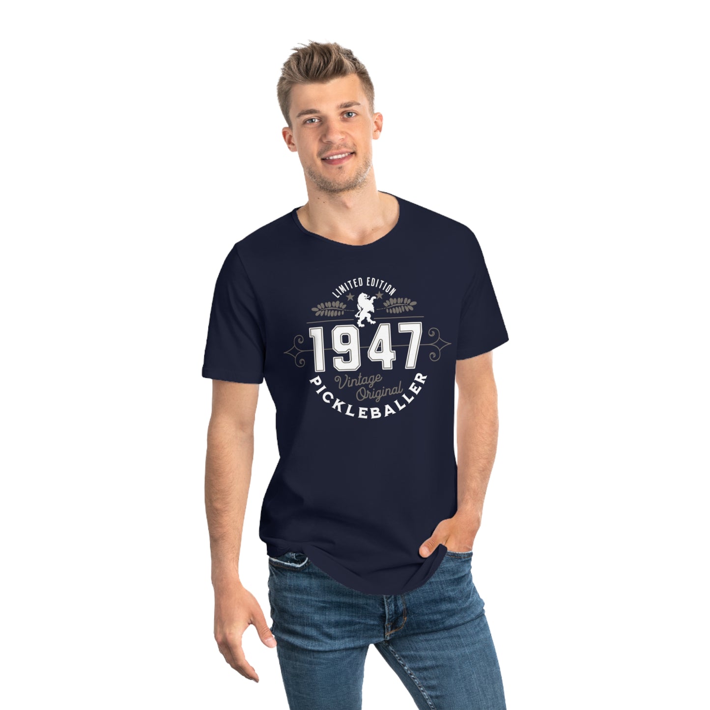 VINTAGE PICKLEBALLER 1947 (FRONT & BACK) - Men's Curved-Hem Jersey T-Shirt