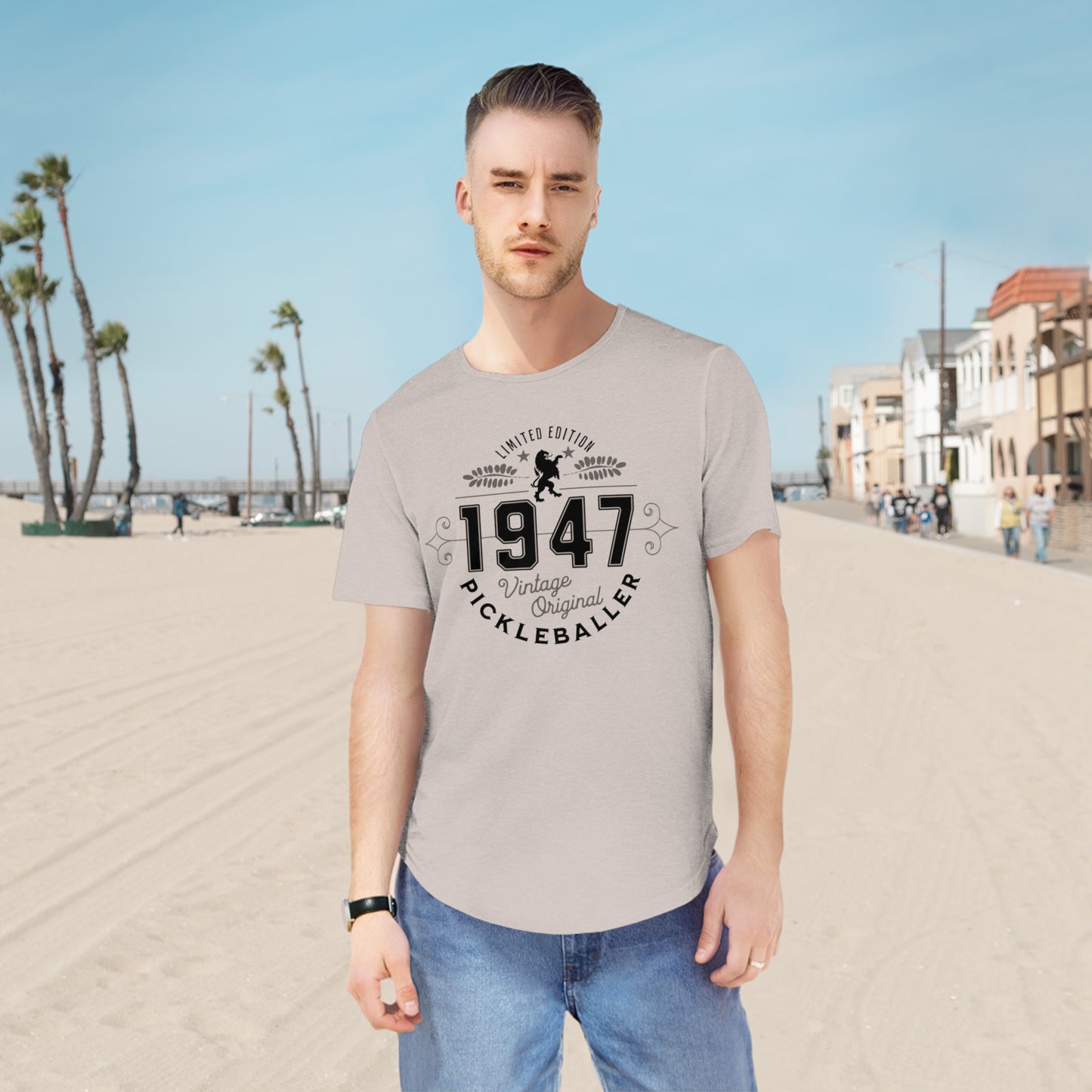 VINTAGE PICKLEBALLER 1947 (FRONT & BACK) - Men's Curved-Hem Jersey T-Shirt