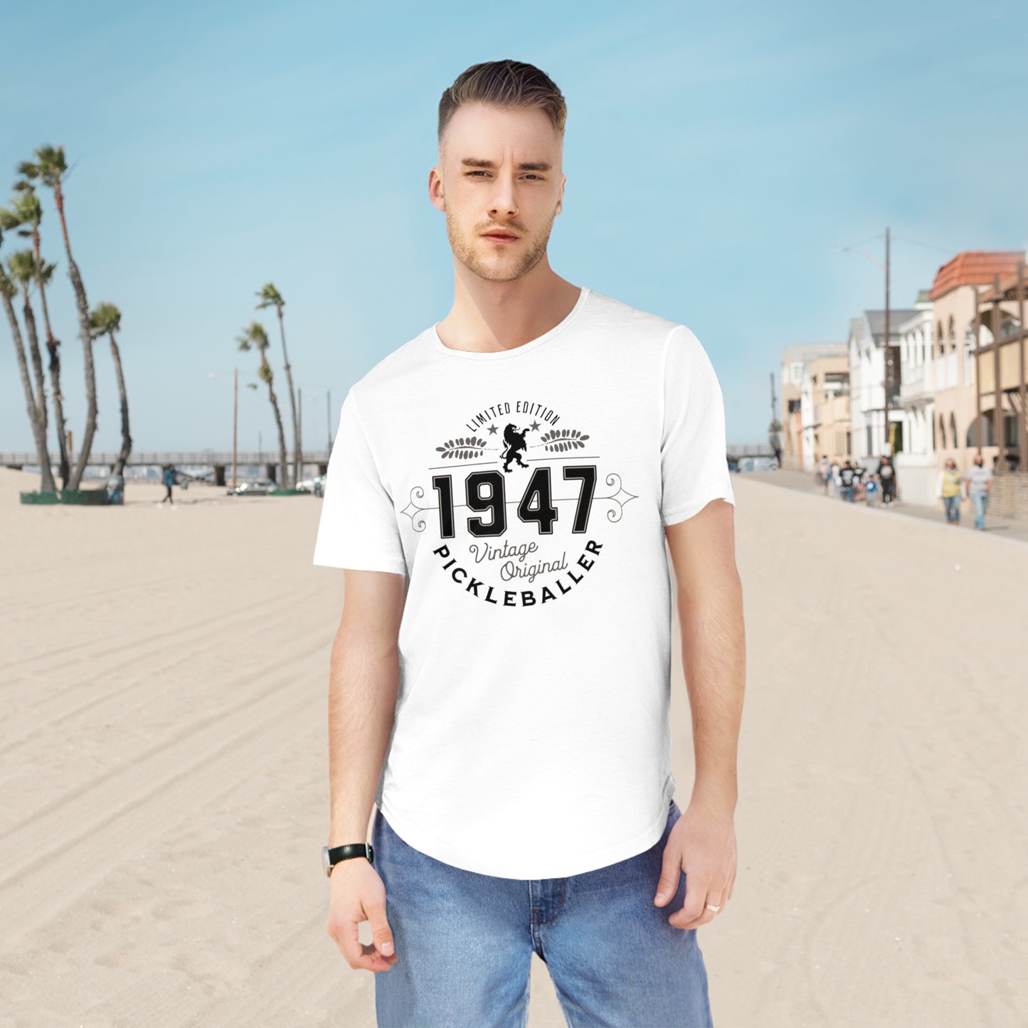VINTAGE PICKLEBALLER 1947 (FRONT & BACK) - Men's Curved-Hem Jersey T-Shirt