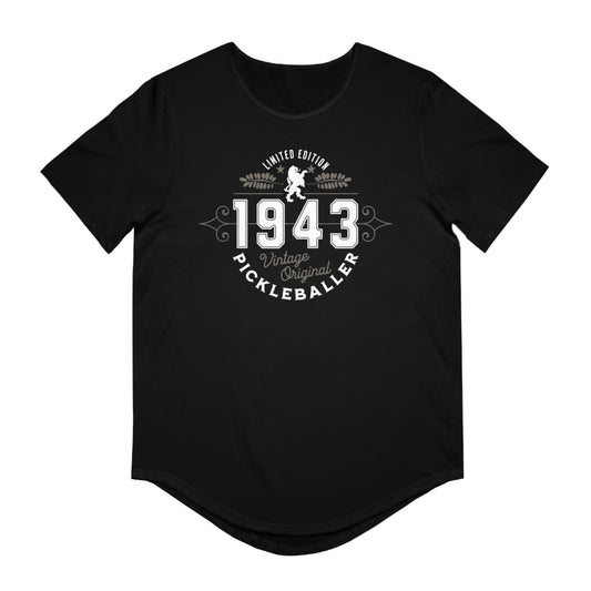 VINTAGE PICKLEBALLER 1943 (FRONT & BACK) - Men's Curved-Hem Jersey T-Shirt