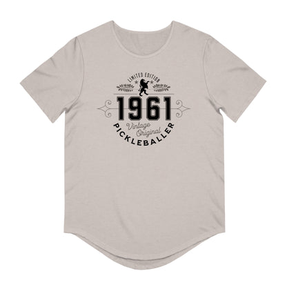 VINTAGE PICKLEBALLER 1961 (FRONT & BACK) - Men's Curved-Hem Jersey T-Shirt