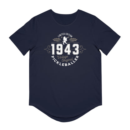 VINTAGE PICKLEBALLER 1943 (FRONT & BACK) - Men's Curved-Hem Jersey T-Shirt