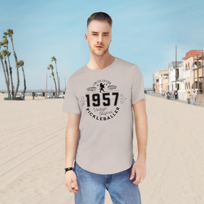 VINTAGE PICKLEBALLER 1957 (FRONT & BACK) - Men's Curved-Hem Jersey T-Shirt